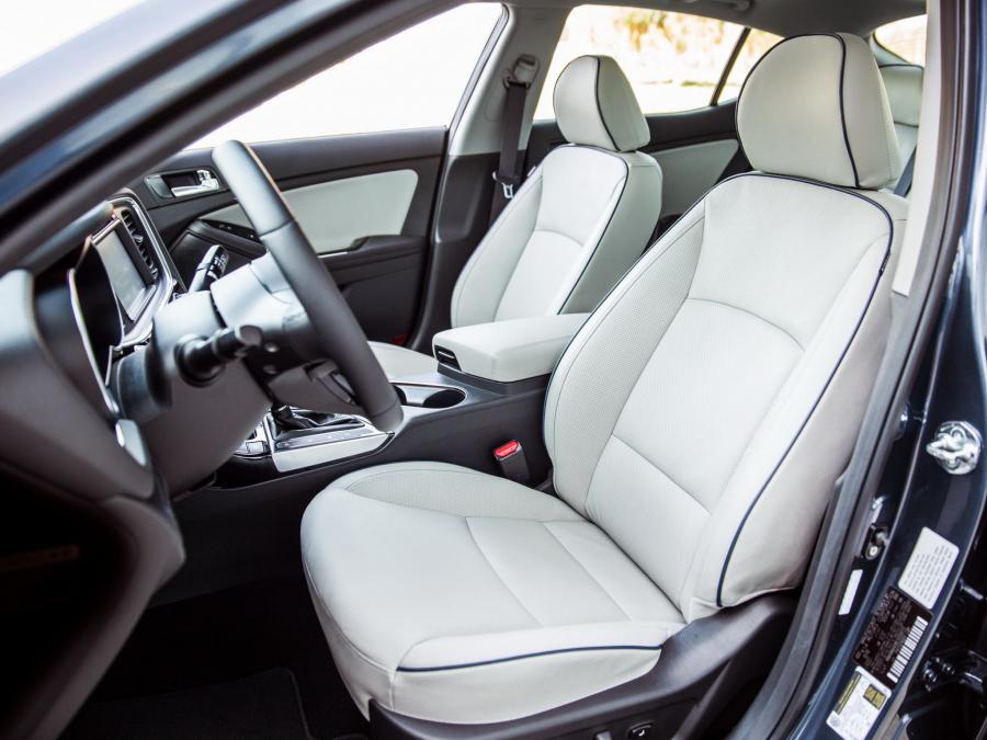  Kia Optima Hybrid 2014 года  (фото 14 из 32)